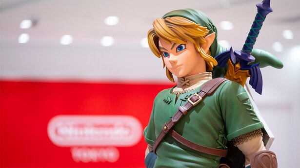Nintendo TOKYOにあるゼルダの伝説　ゼルダの巨大フィギュア